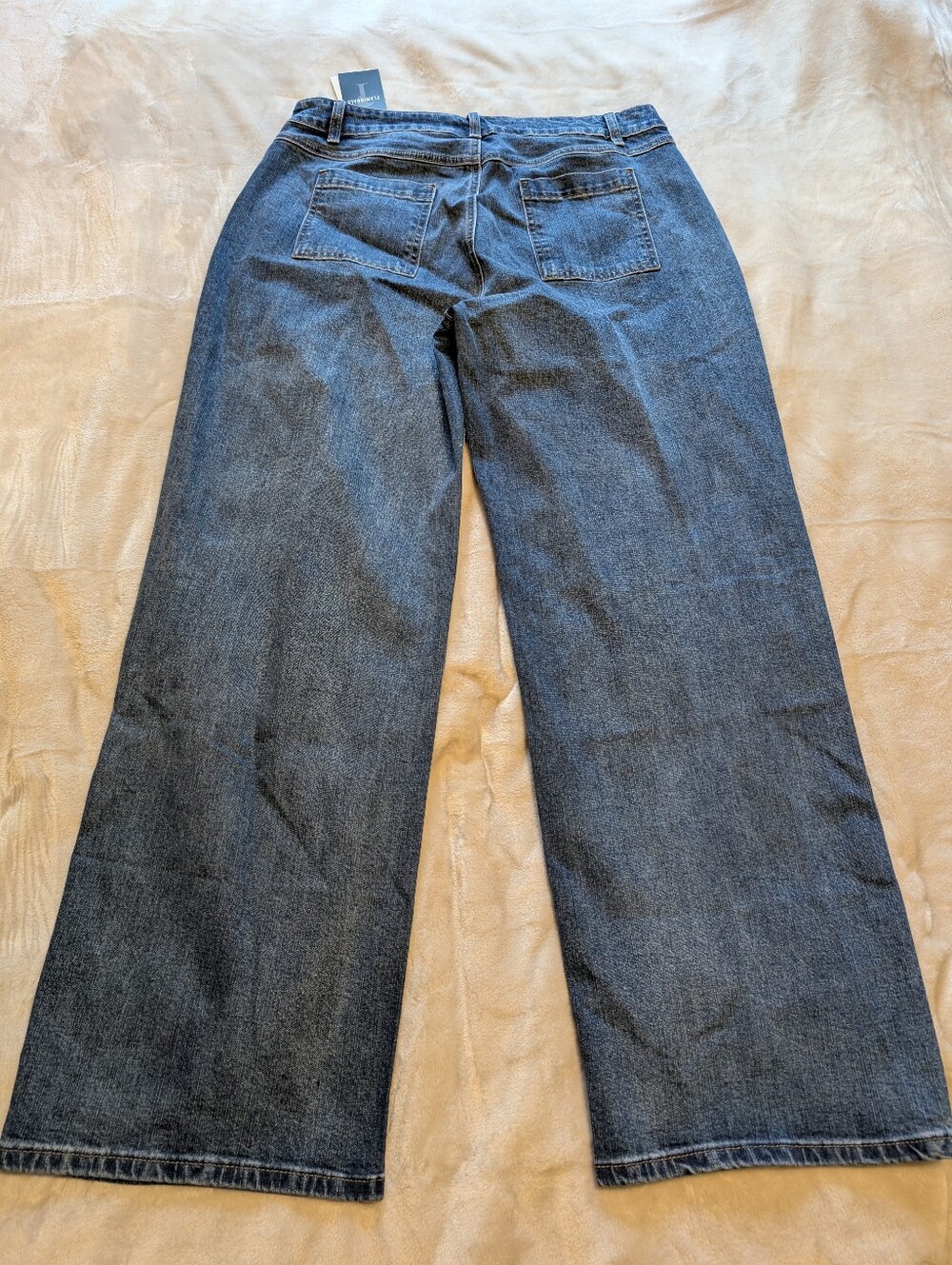 Flamingals Mid-rise Wide-Leg Jeans Holiday Grinch Embroidery NWT Women's 2XL - Picture 8 of 10